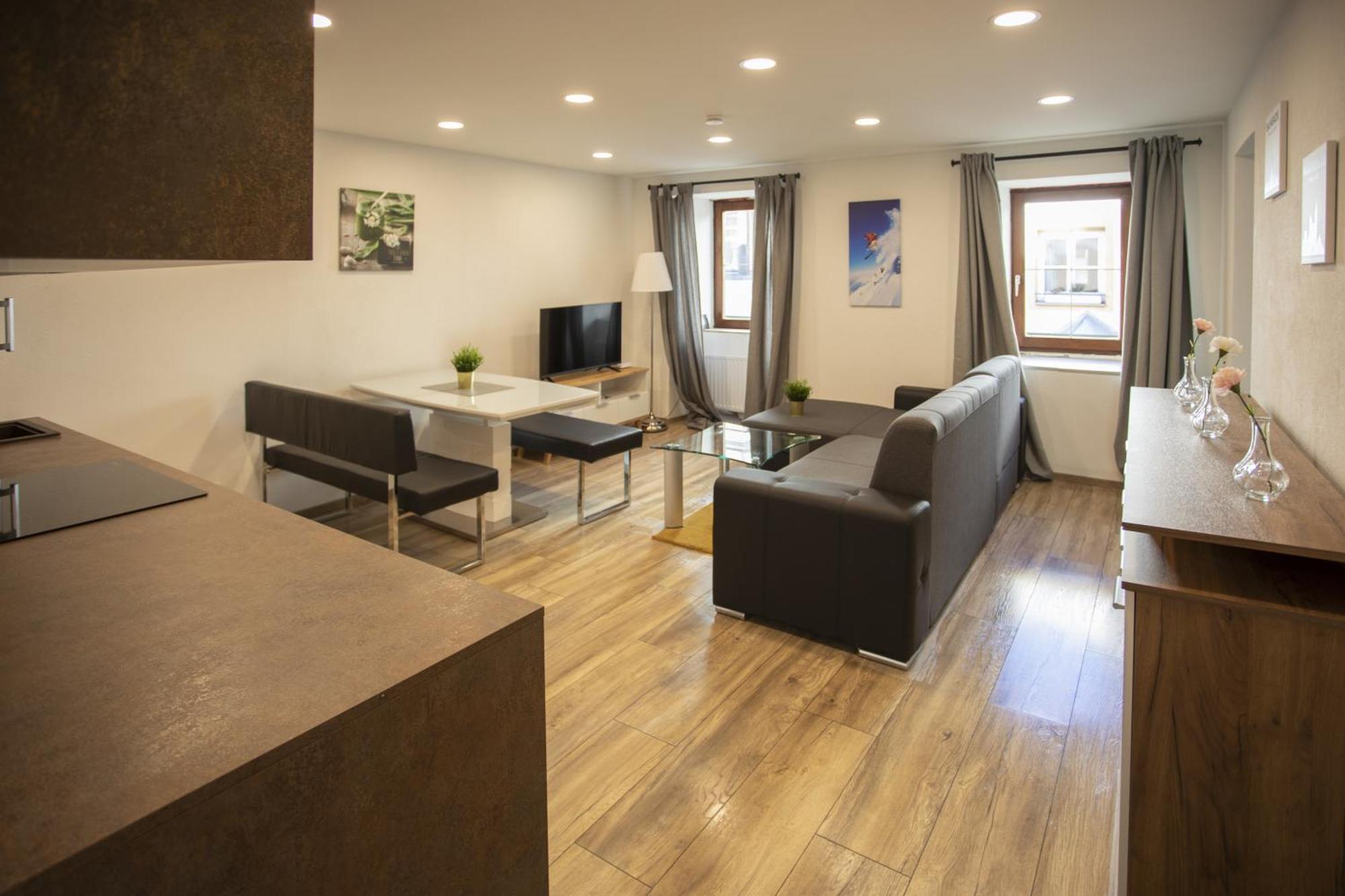 Modern Old Town Apartment Hall in Tirol Eksteriør billede